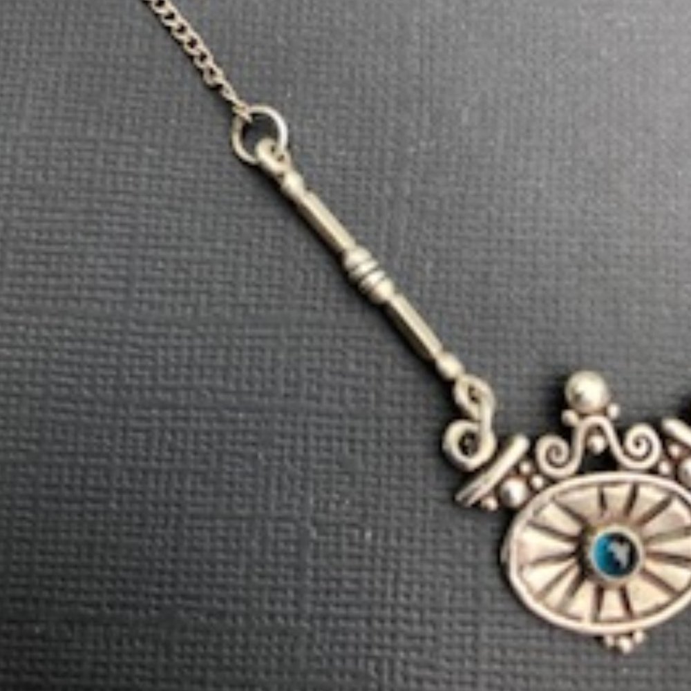 ⬇️Bill Mahonski Handcrafted Silver/Blue Necklace & Earrings - Picture 3 of 10